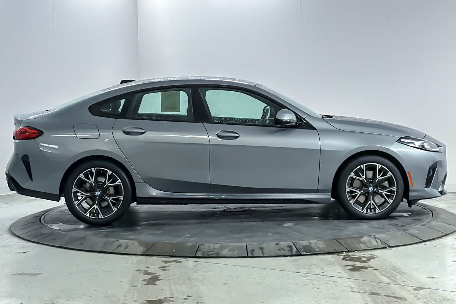 Thumbnail: 2025 BMW 2 Series - 8