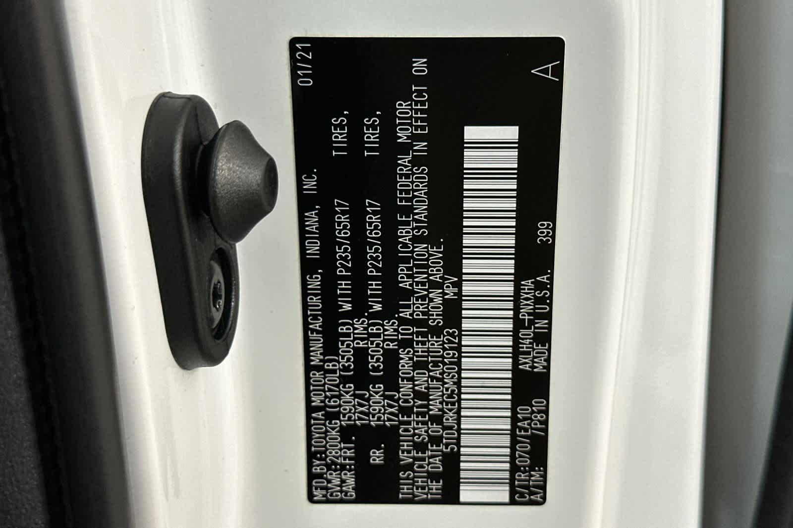 Thumbnail: 2021 Toyota Sienna - 30