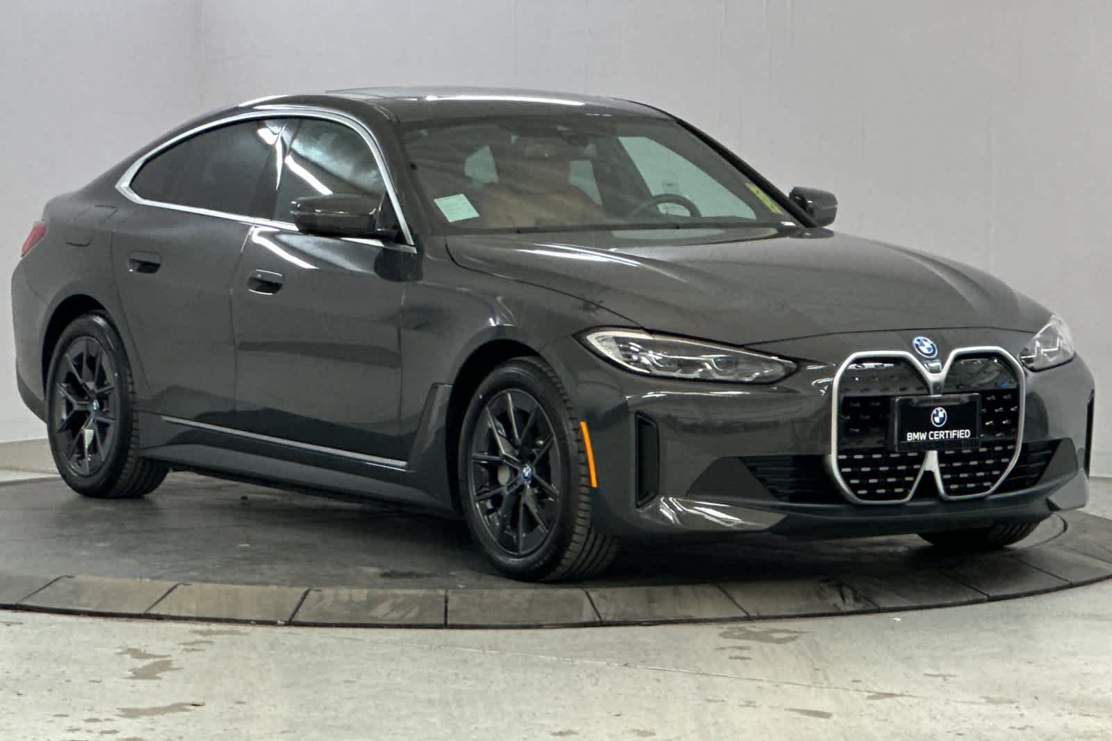 Thumbnail: 2022 BMW i4 - 9
