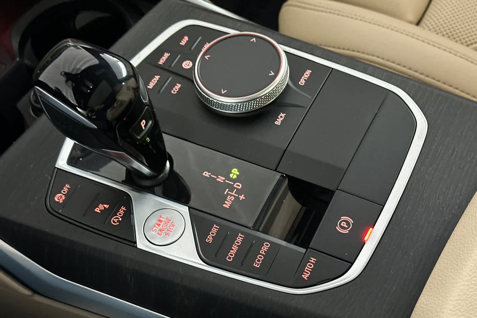 Thumbnail: 2022 BMW 3 Series - 21