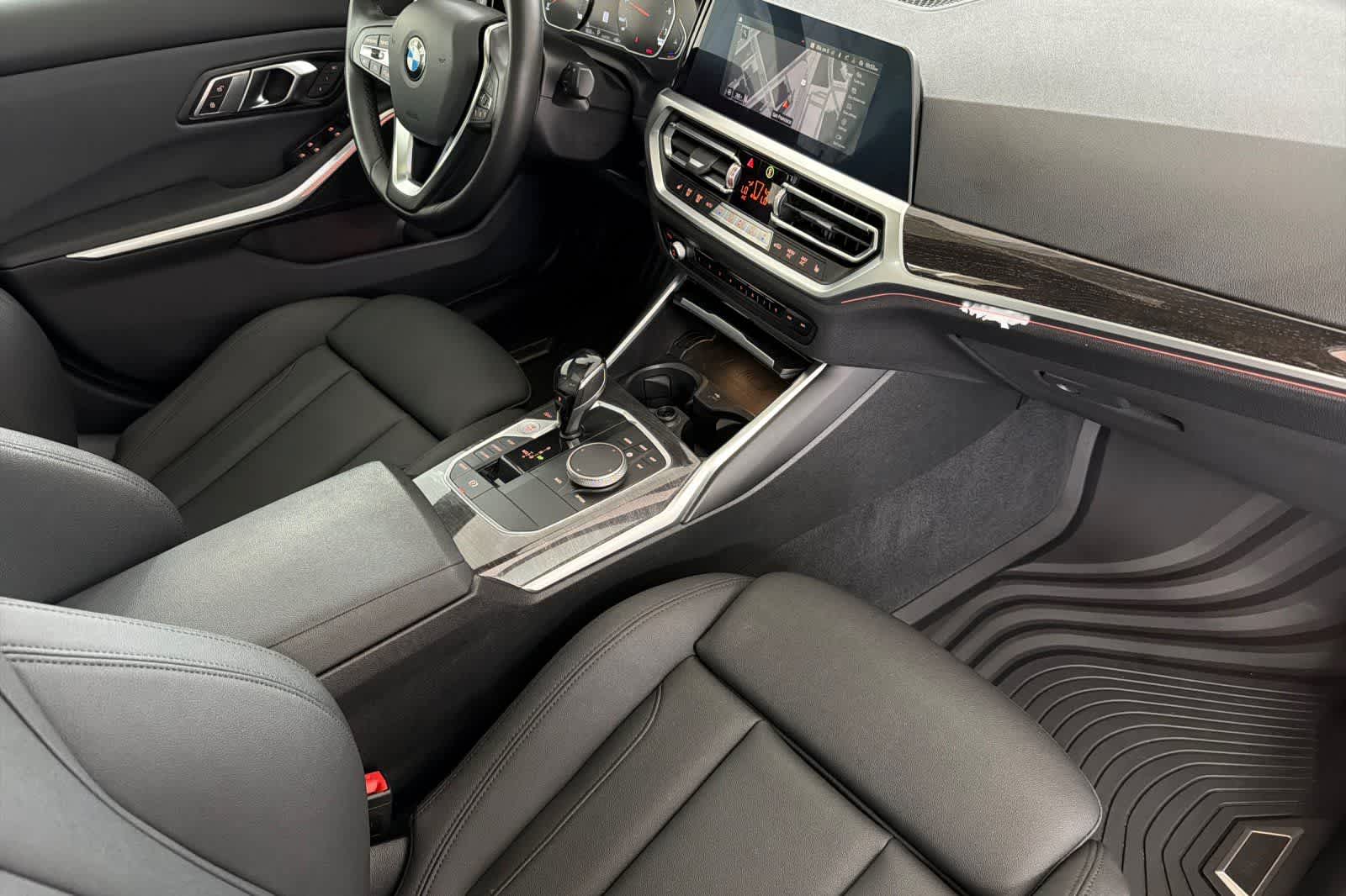Thumbnail: 2021 BMW 3 Series - 15