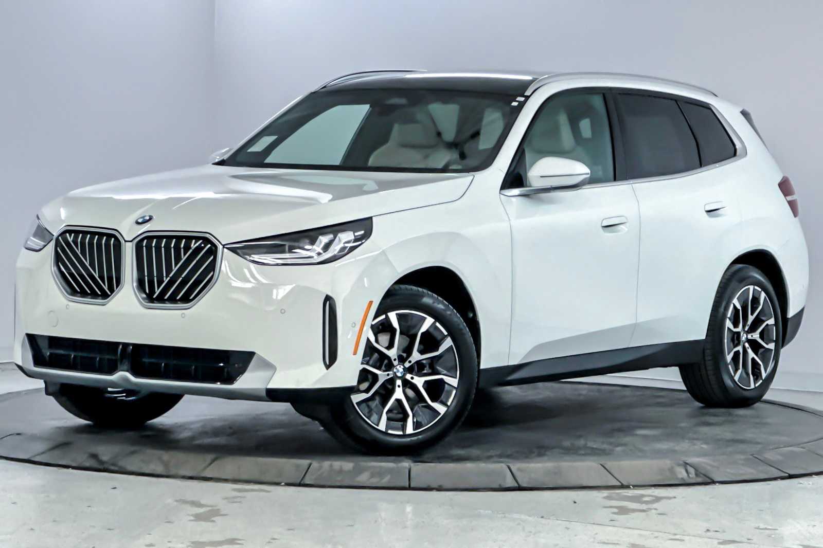 Thumbnail: 2026 BMW X3 - 1