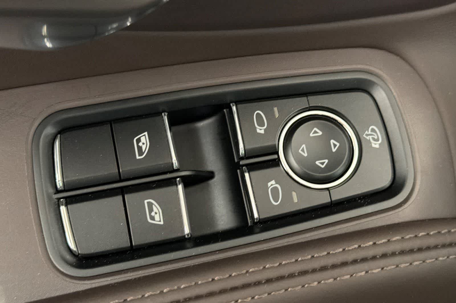 Thumbnail: 2014 Porsche 911 - 13