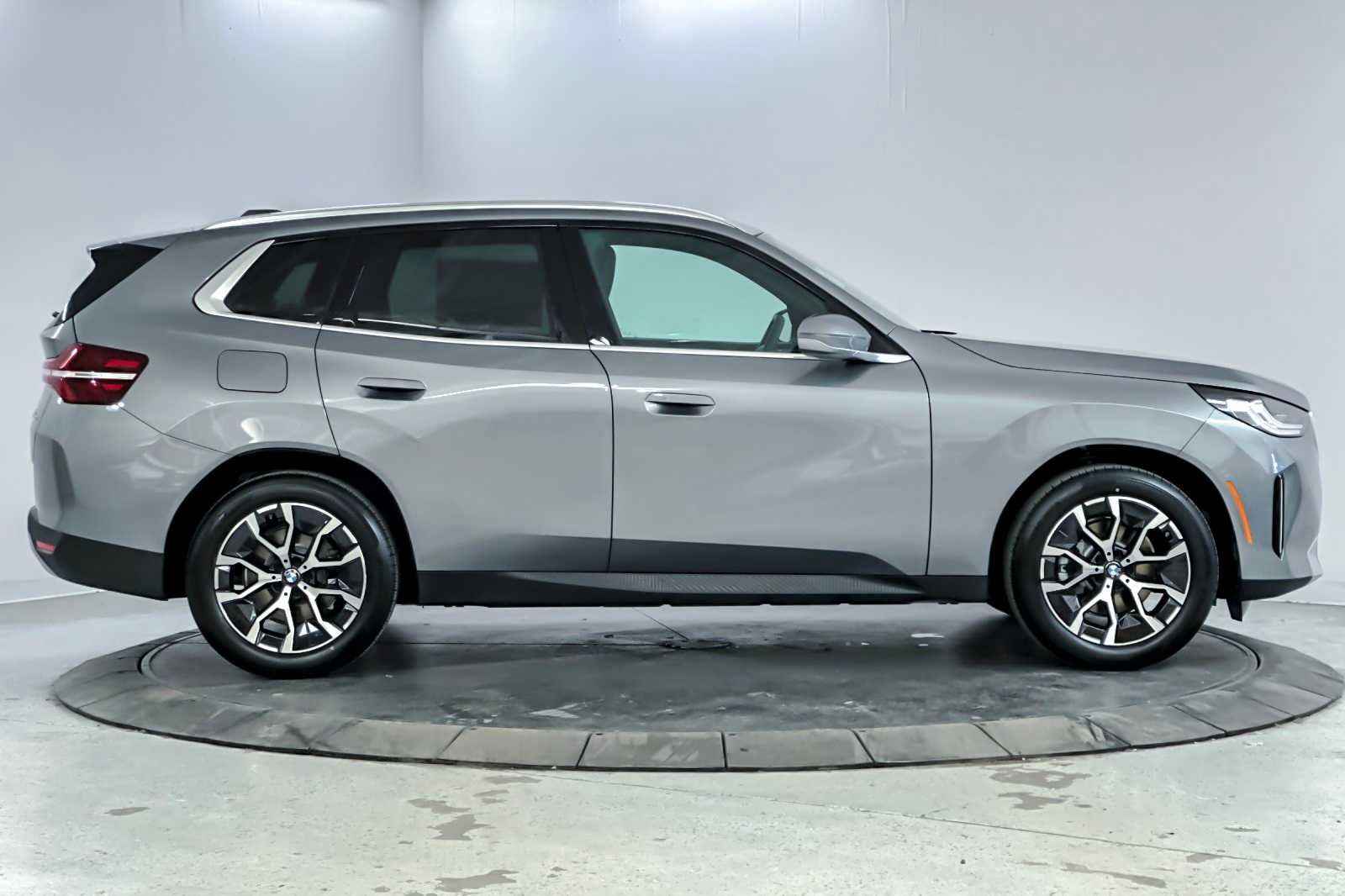 Thumbnail: 2026 BMW X3 - 8