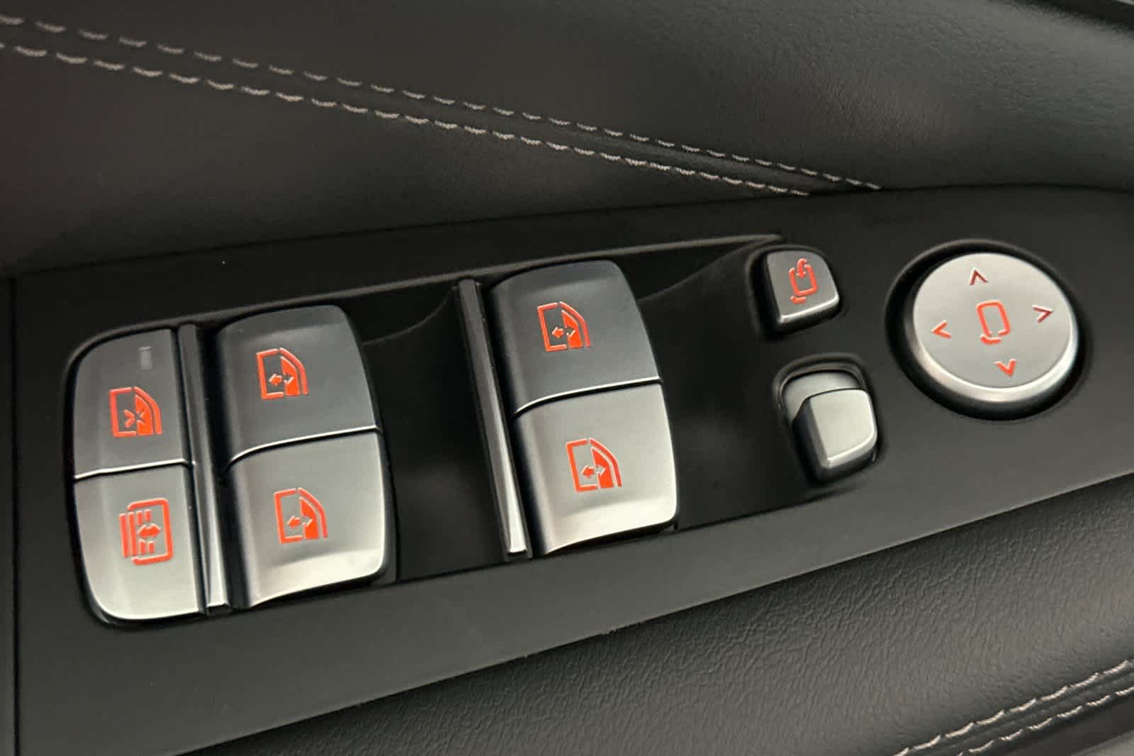 Thumbnail: 2026 BMW X7 - 13