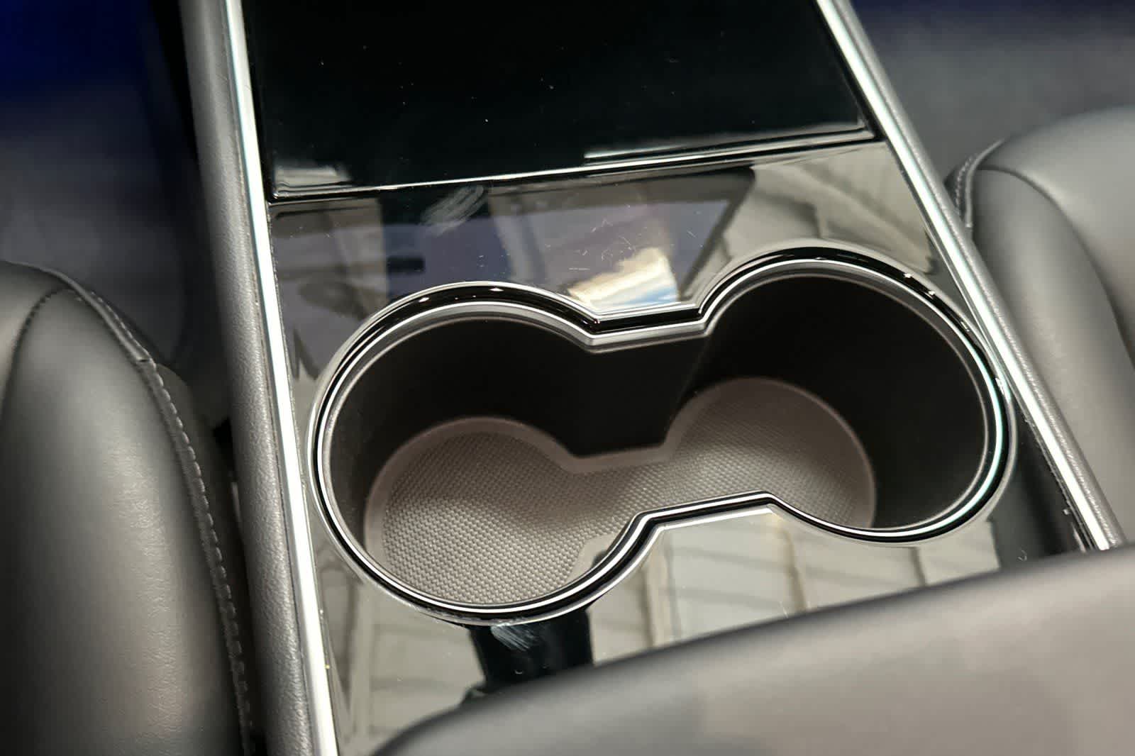 Thumbnail: 2018 Tesla Model 3 - 27