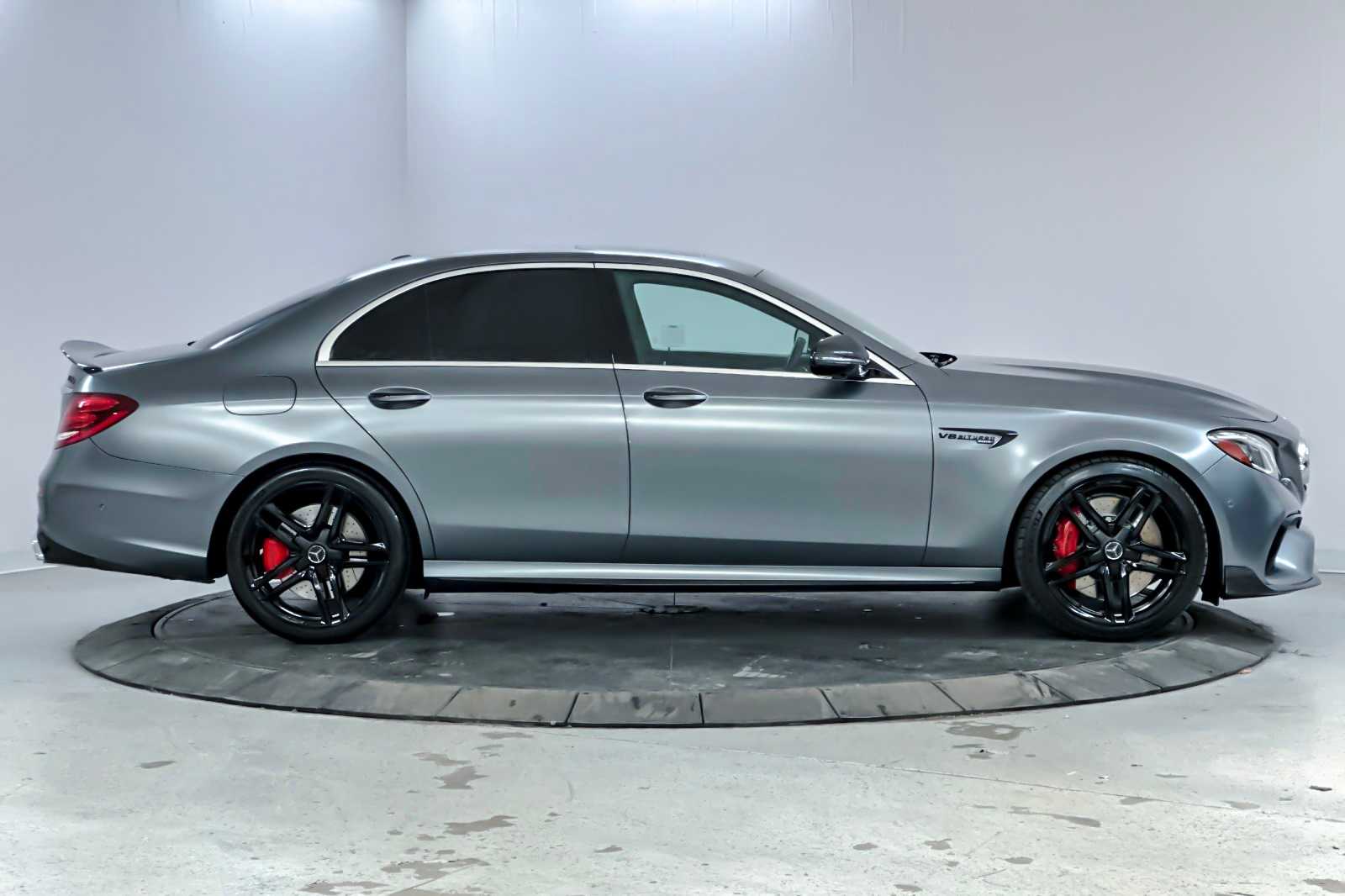 Thumbnail: 2018 Mercedes-Benz E-Class - 8