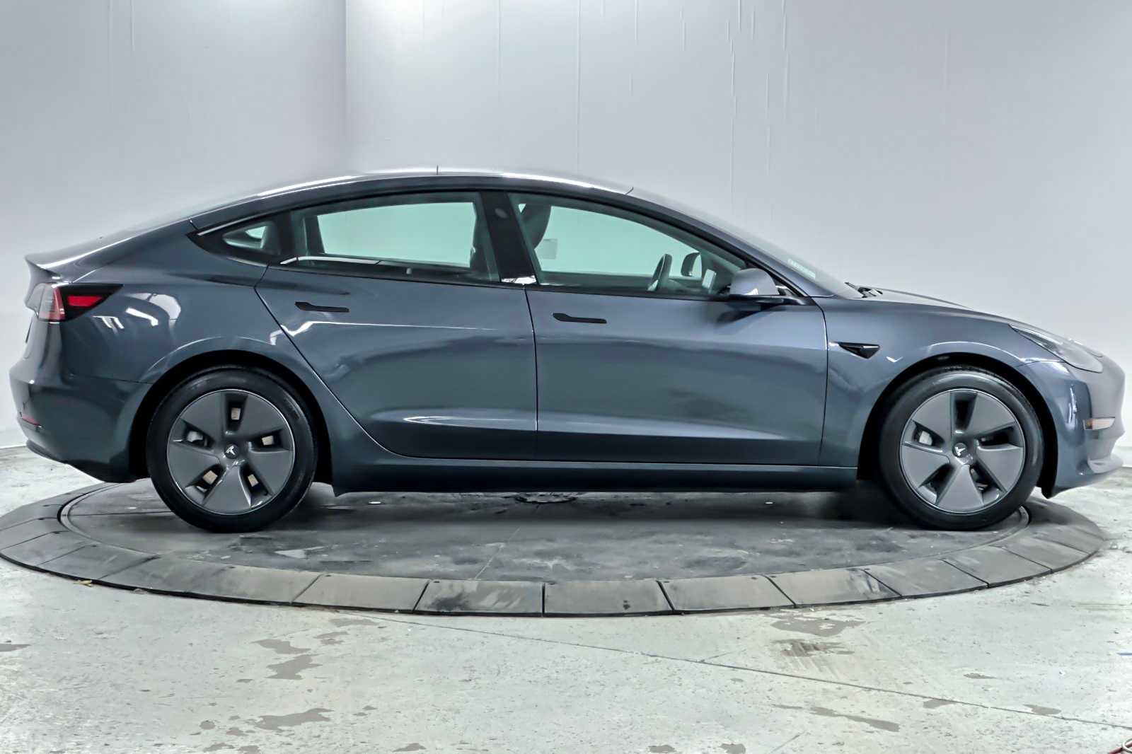 Thumbnail: 2023 Tesla Model 3 - 8