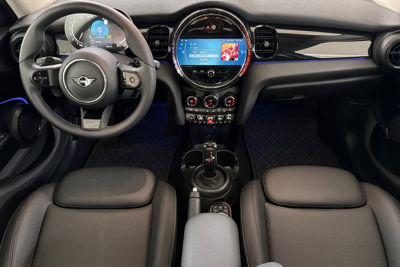 Thumbnail: 2023 MINI Cooper Hardtop - 3