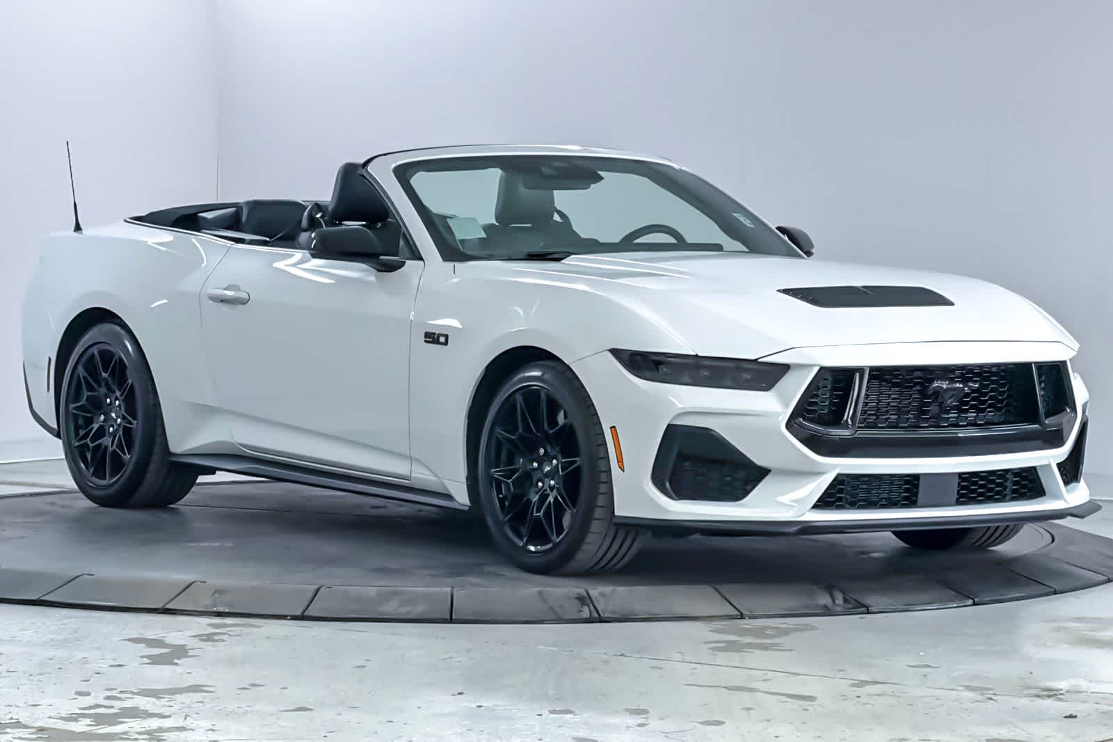 Thumbnail: 2024 Ford Mustang - 9