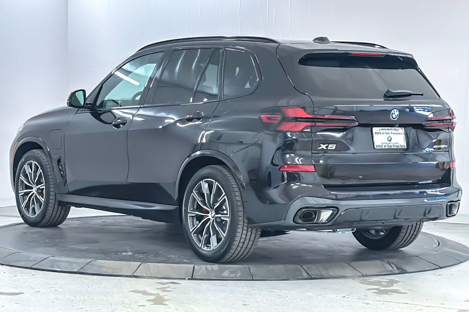 Thumbnail: 2026 BMW X5 - 6