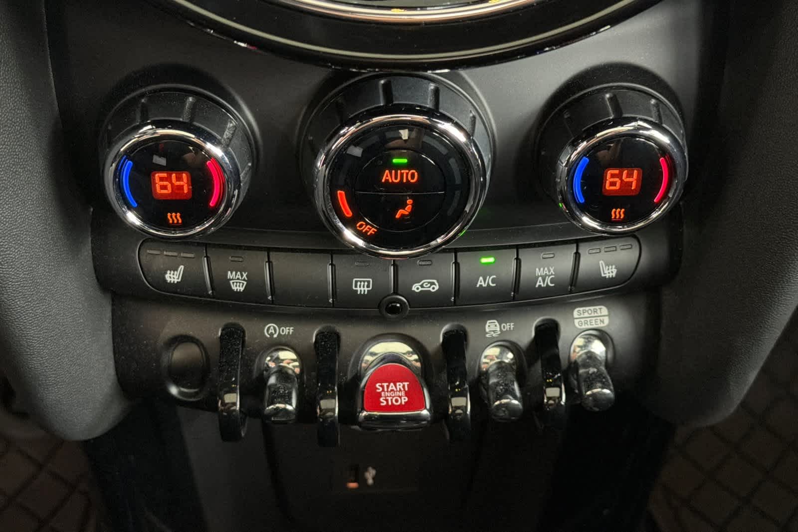 Thumbnail: 2024 MINI Cooper Hardtop - 21