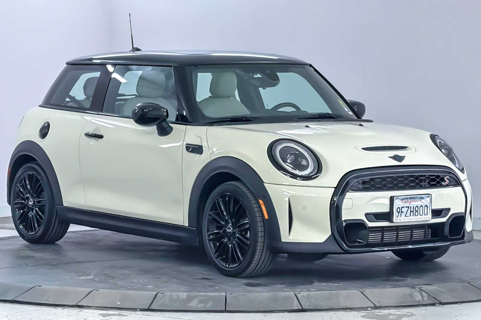 Thumbnail: 2023 MINI Cooper Hardtop - 9