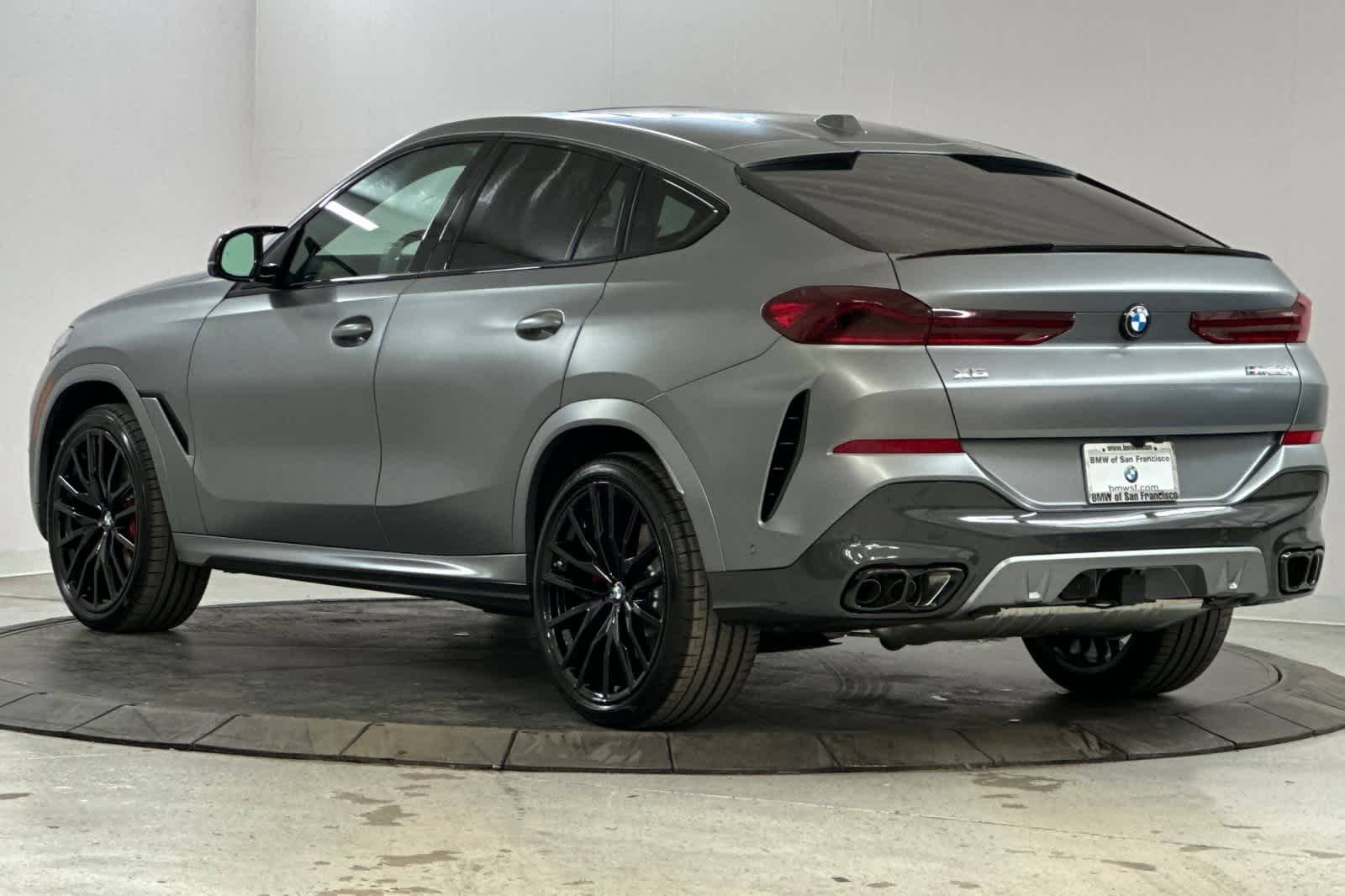 2026 BMW X6 M60i 6