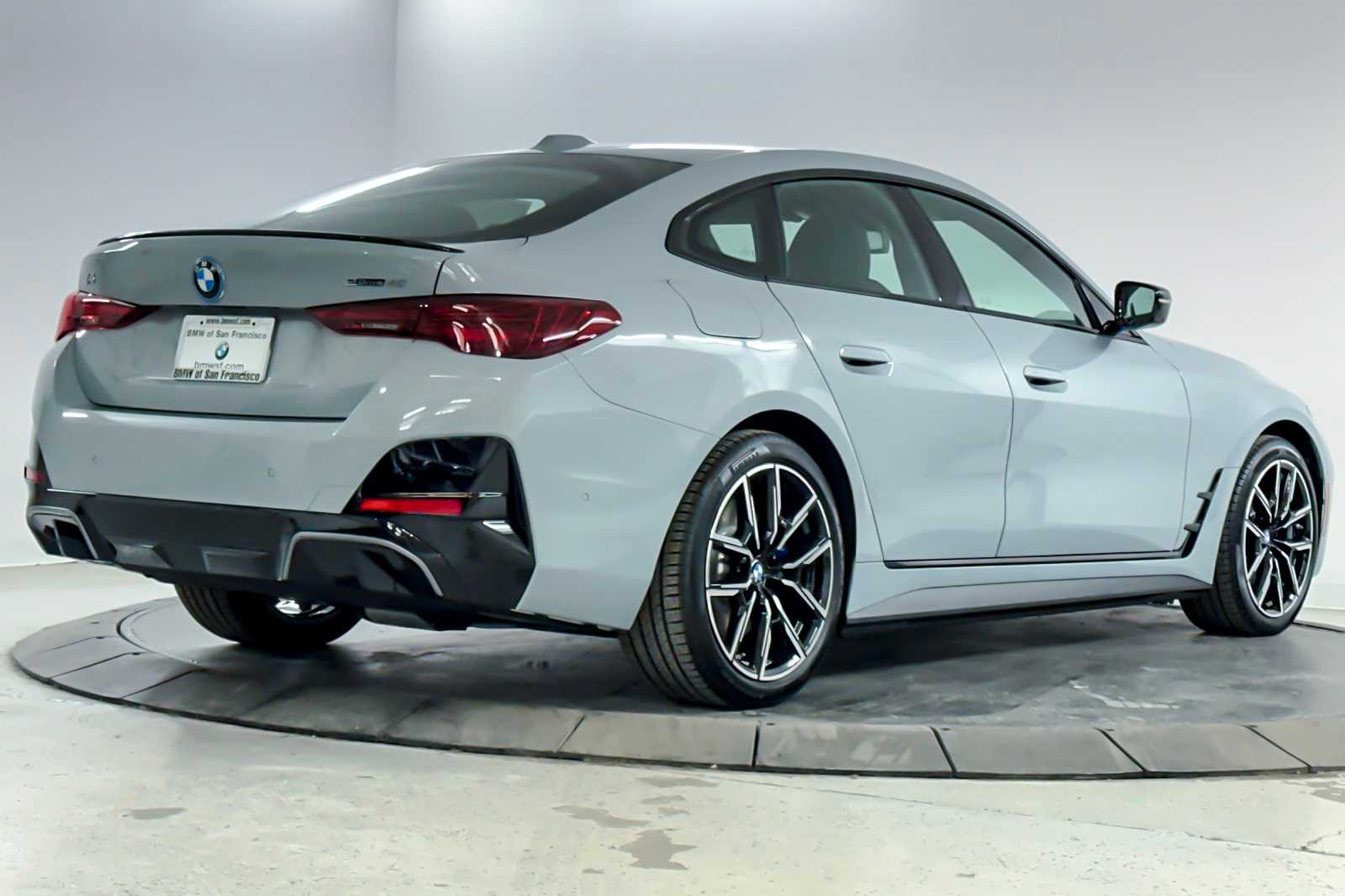 Thumbnail: 2025 BMW i4 - 2