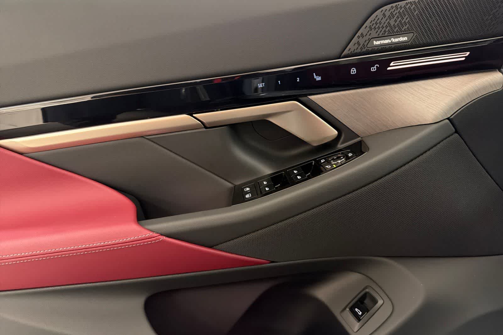 Thumbnail: 2026 BMW 5 Series - 12