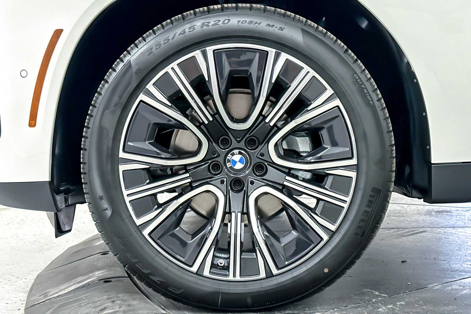 Thumbnail: 2025 BMW X3 - 25
