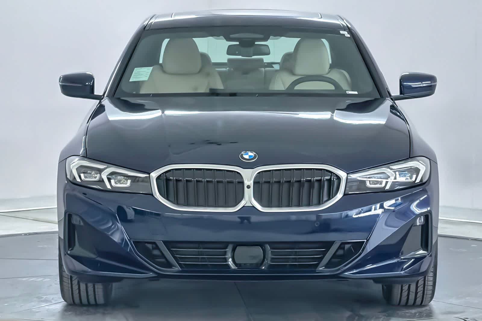 Thumbnail: 2026 BMW 3 Series - 10