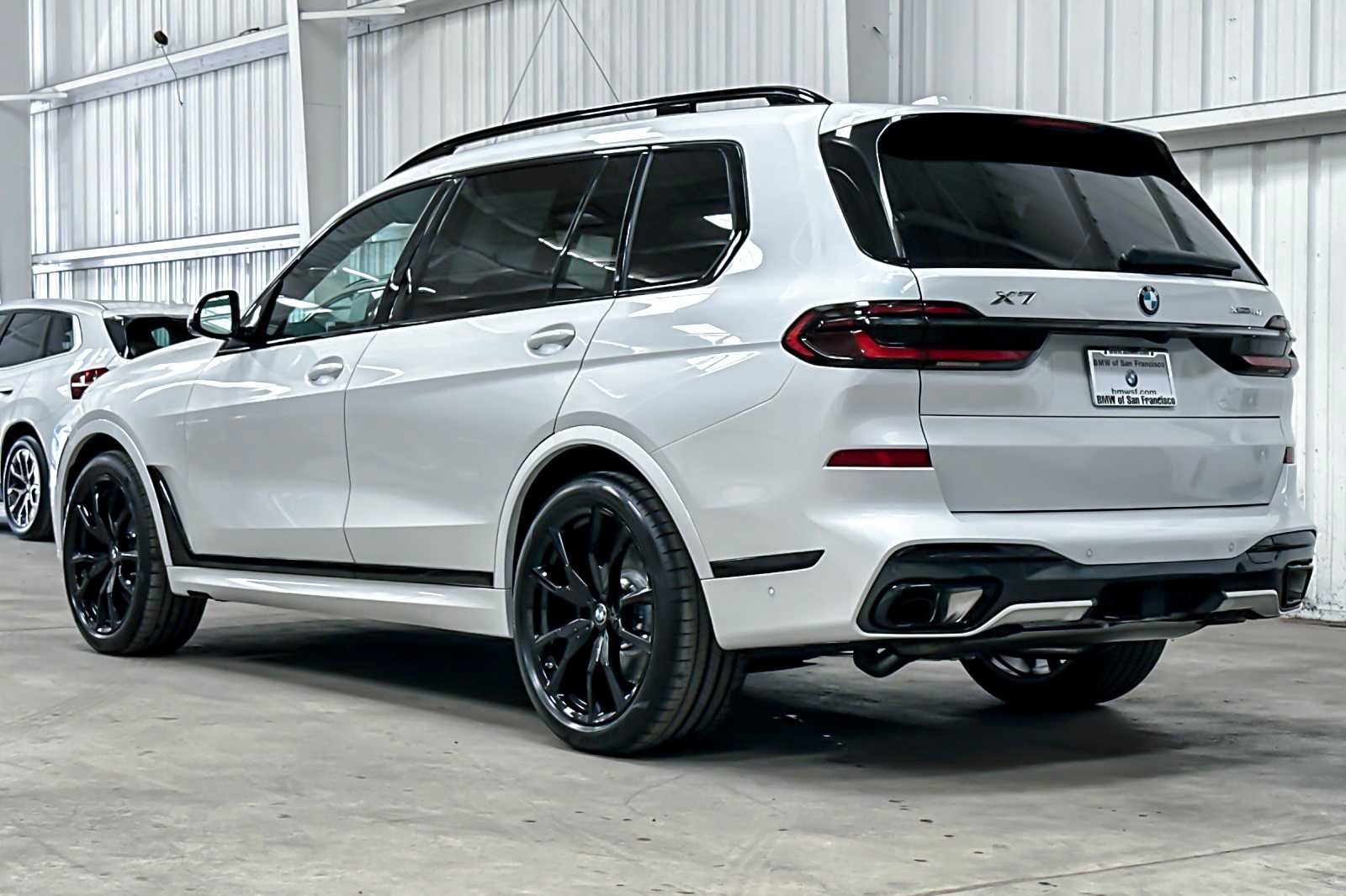 Thumbnail: 2026 BMW X7 - 6