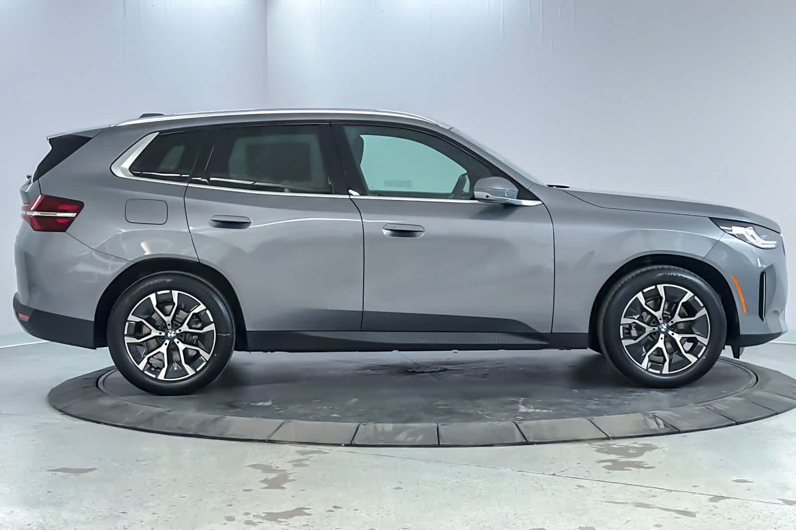 Thumbnail: 2026 BMW X3 - 8