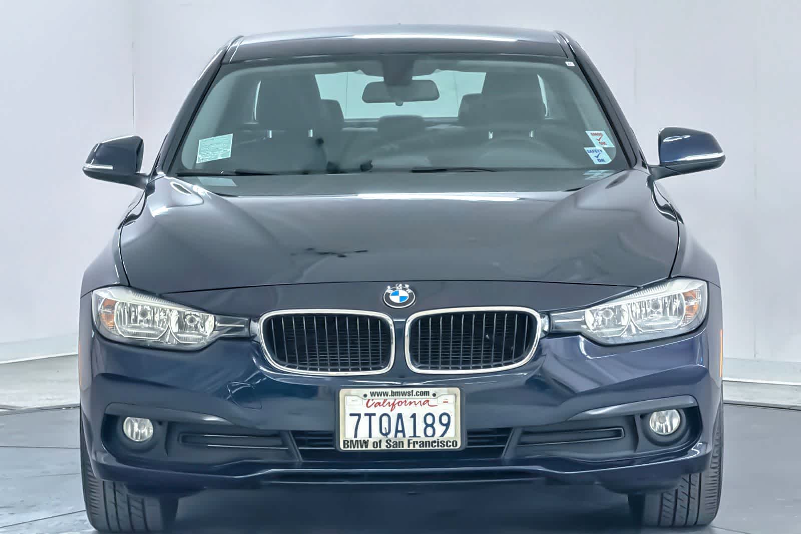 Thumbnail: 2016 BMW 3 Series - 10