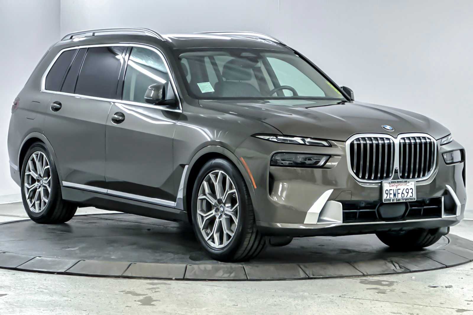 Thumbnail: 2023 BMW X7 - 9