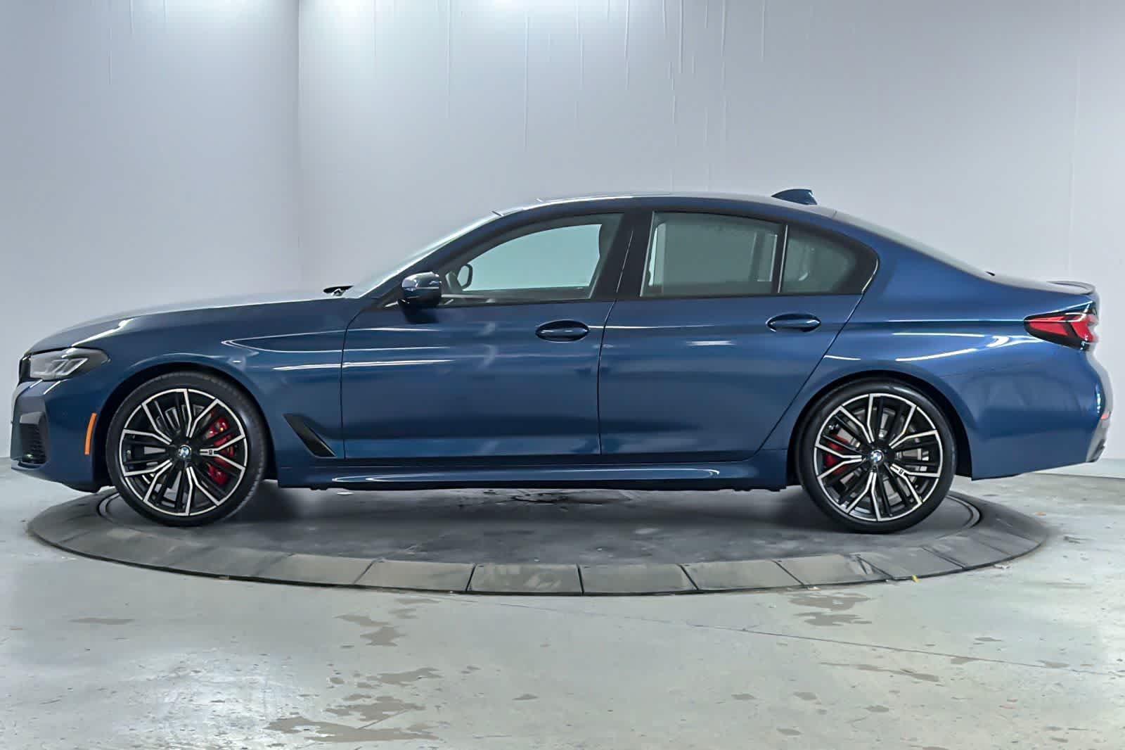 Thumbnail: 2023 BMW 5 Series - 5