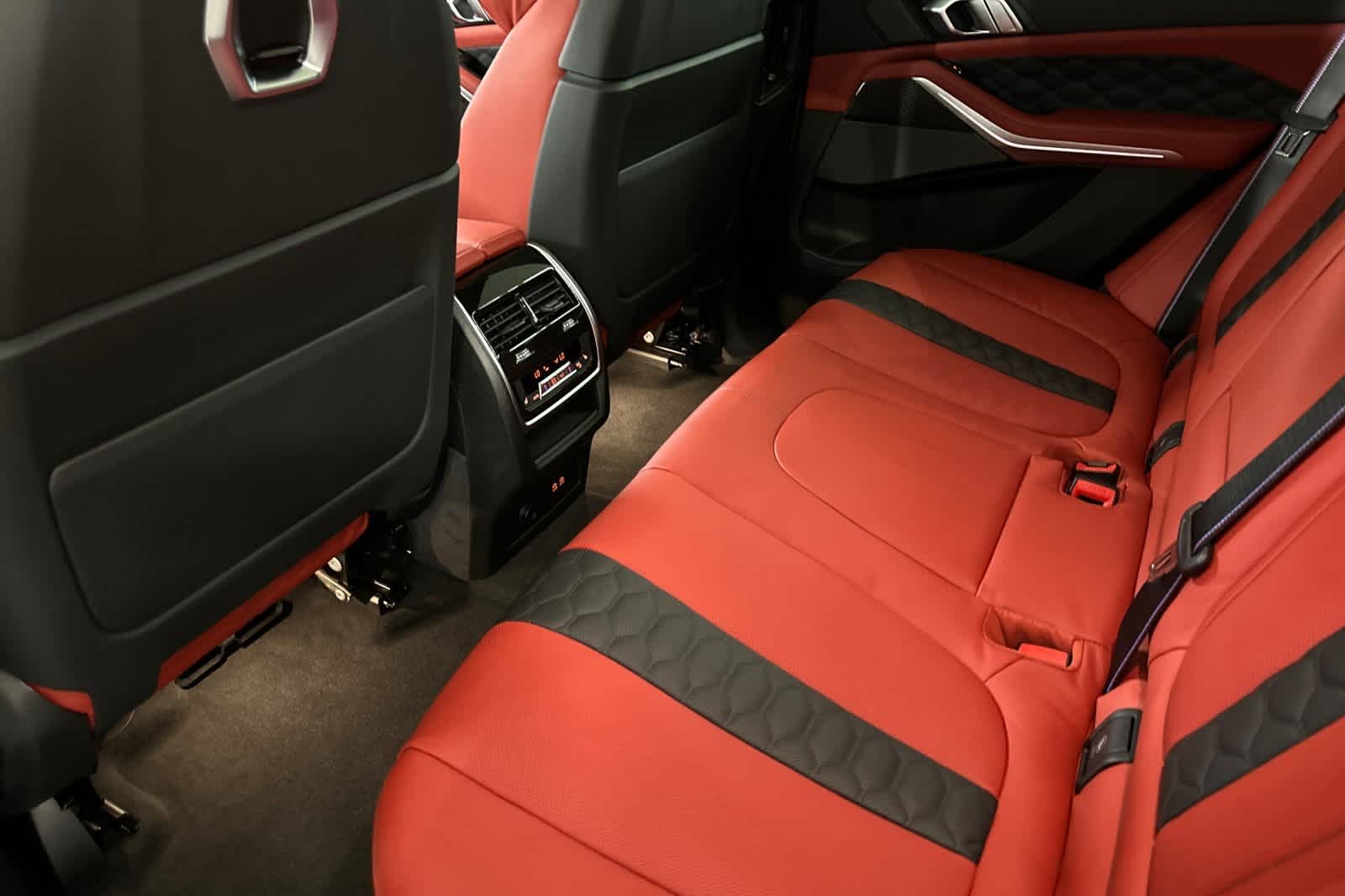 Thumbnail: 2026 BMW X5 - 4