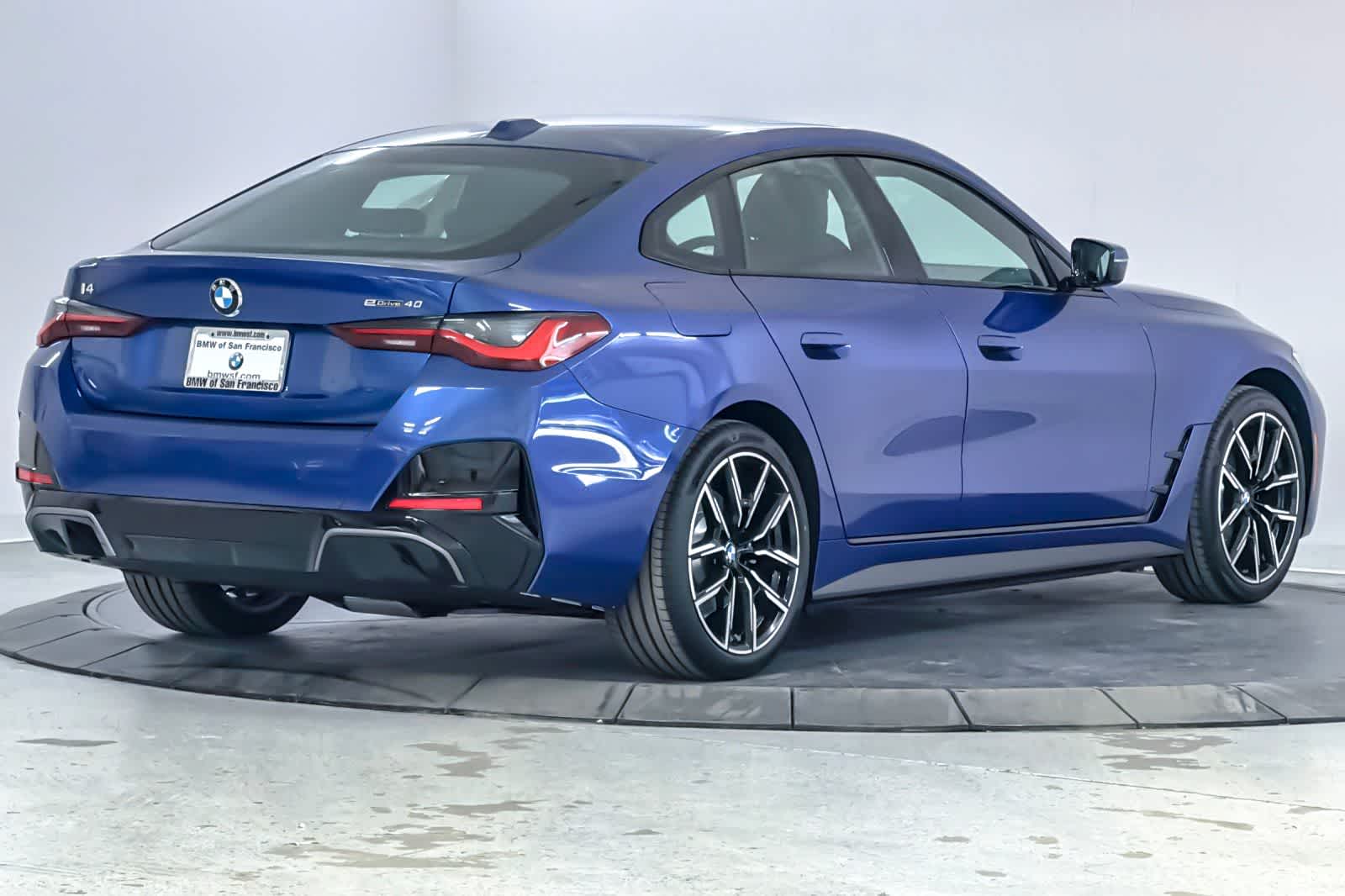 Thumbnail: 2026 BMW i4 - 2