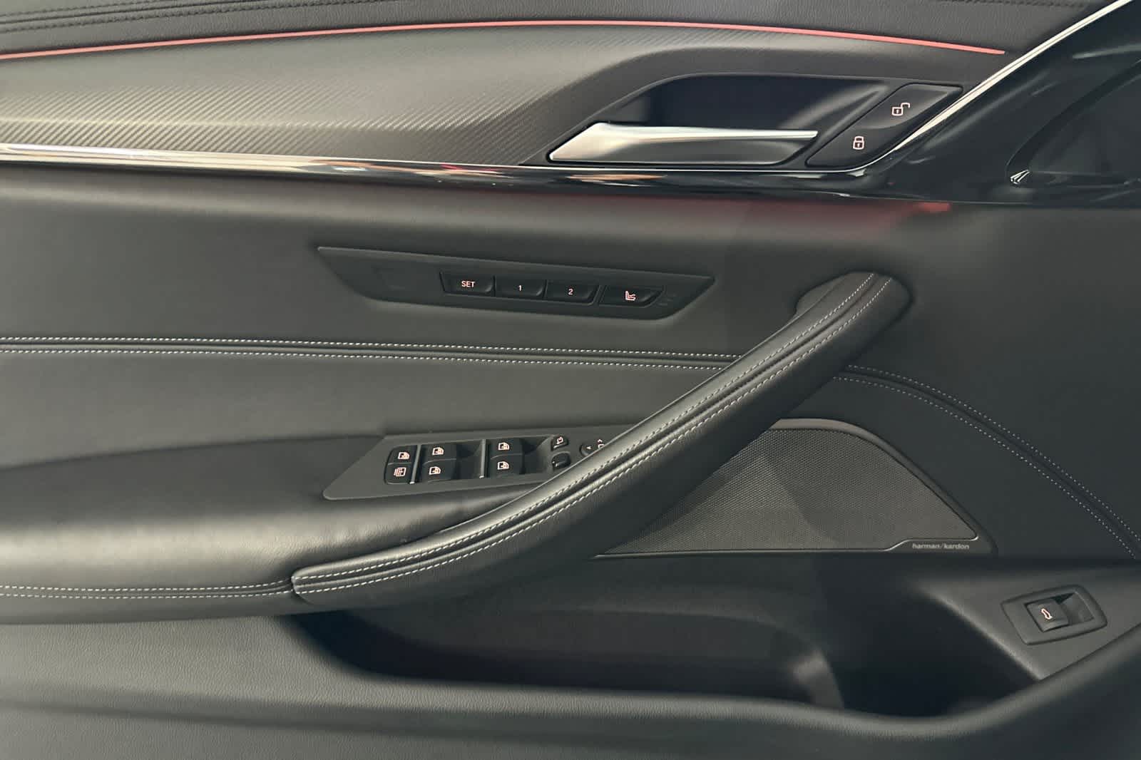 Thumbnail: 2023 BMW M5 - 12