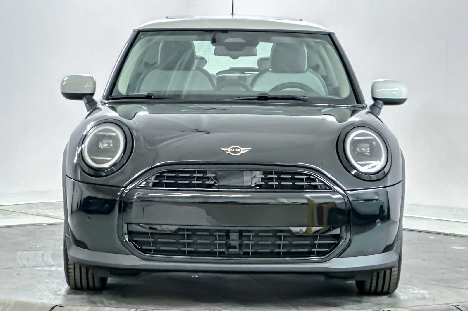 Thumbnail: 2025 MINI Cooper Hardtop - 10