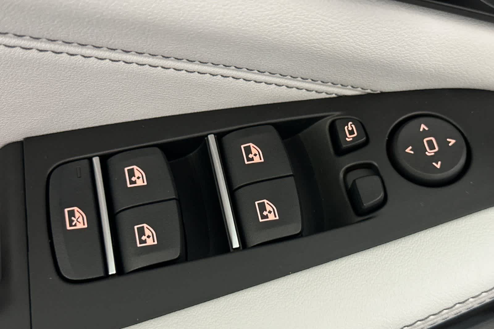 Thumbnail: 2026 BMW X5 - 13