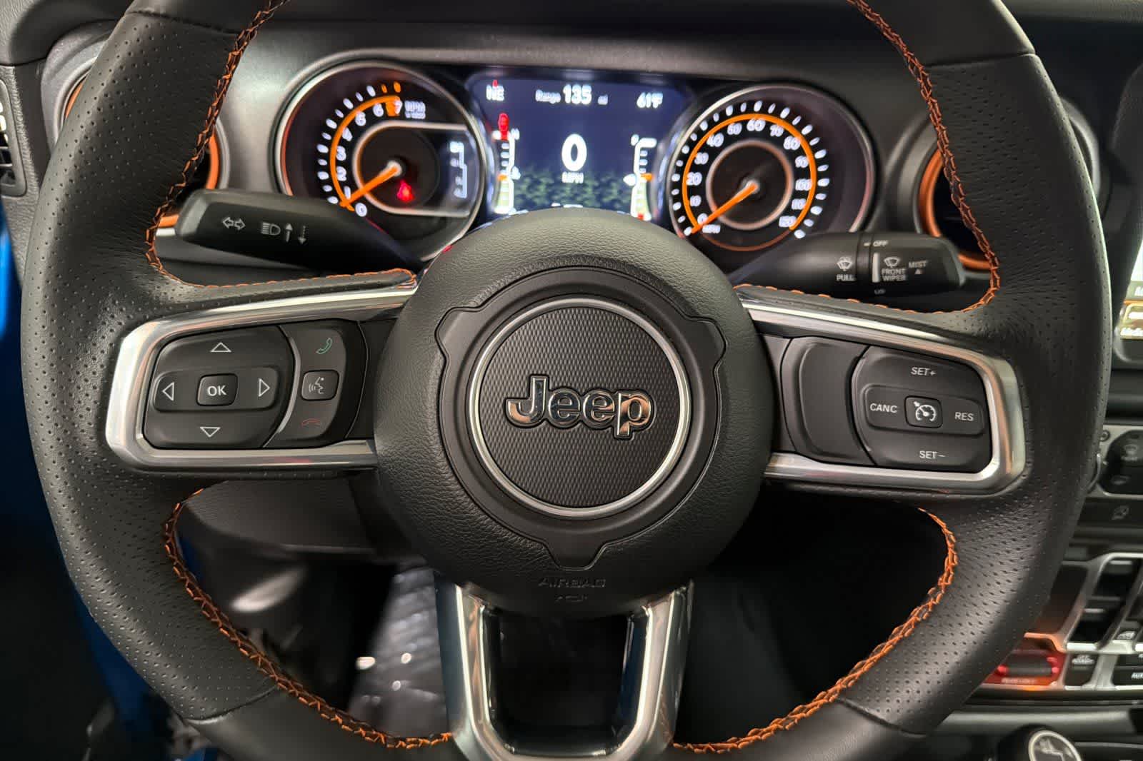 Thumbnail: 2023 Jeep Gladiator - 23