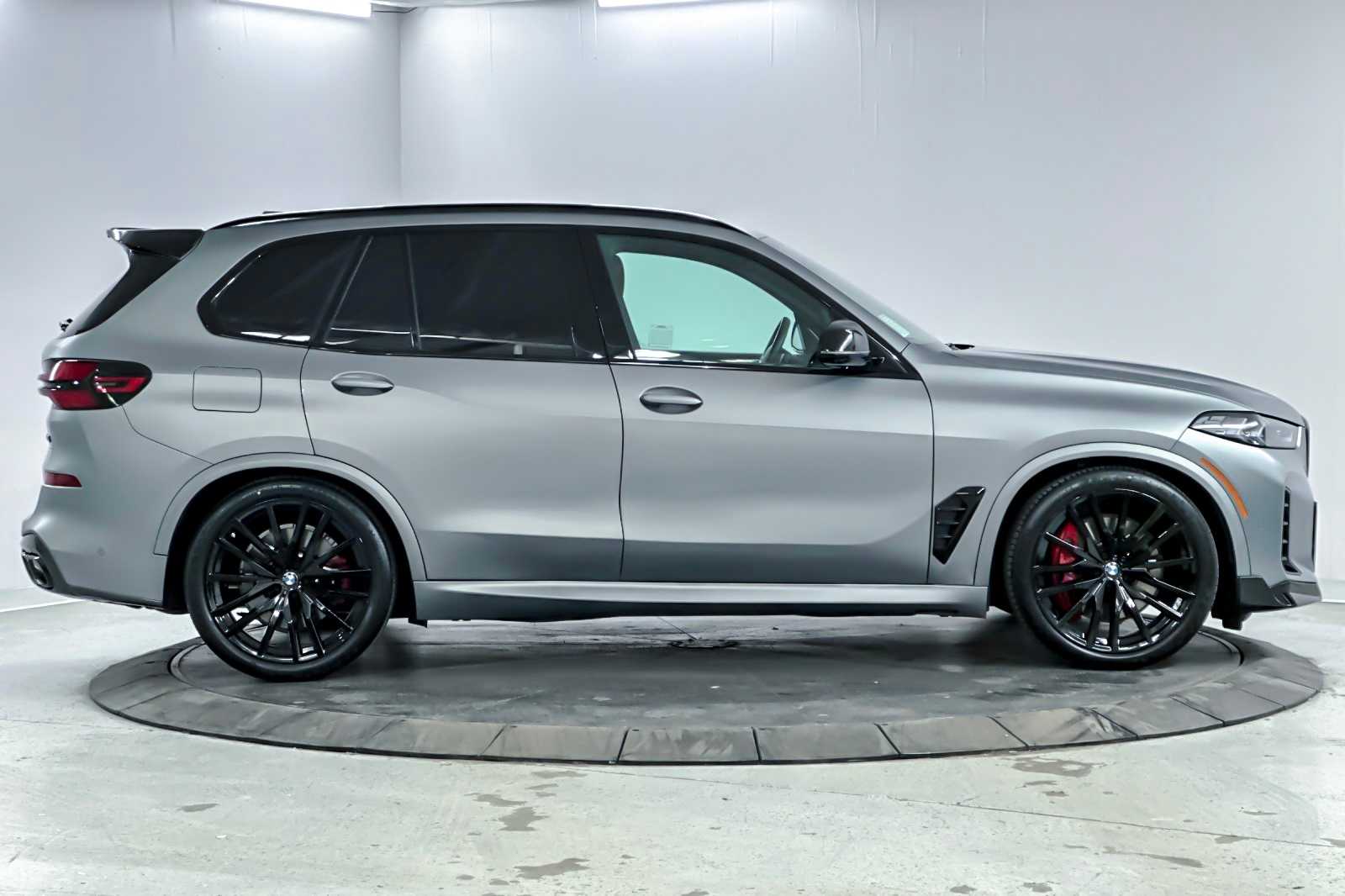 Thumbnail: 2024 BMW X5 - 8