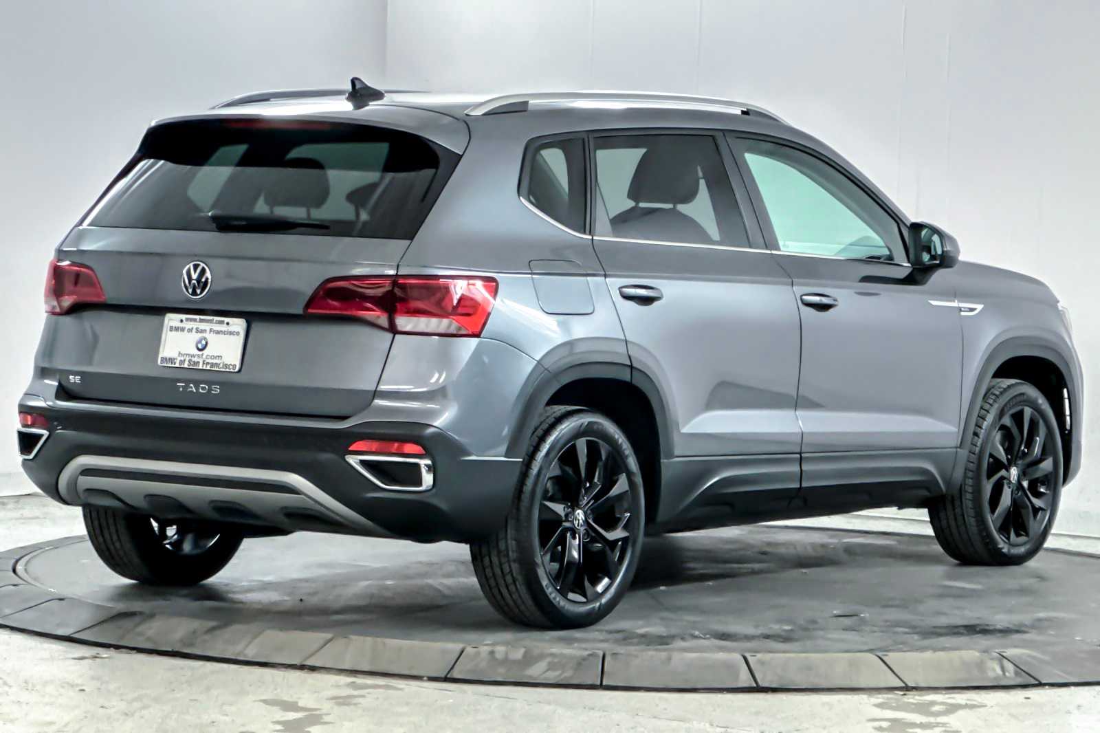 Thumbnail: 2022 Volkswagen Taos - 2