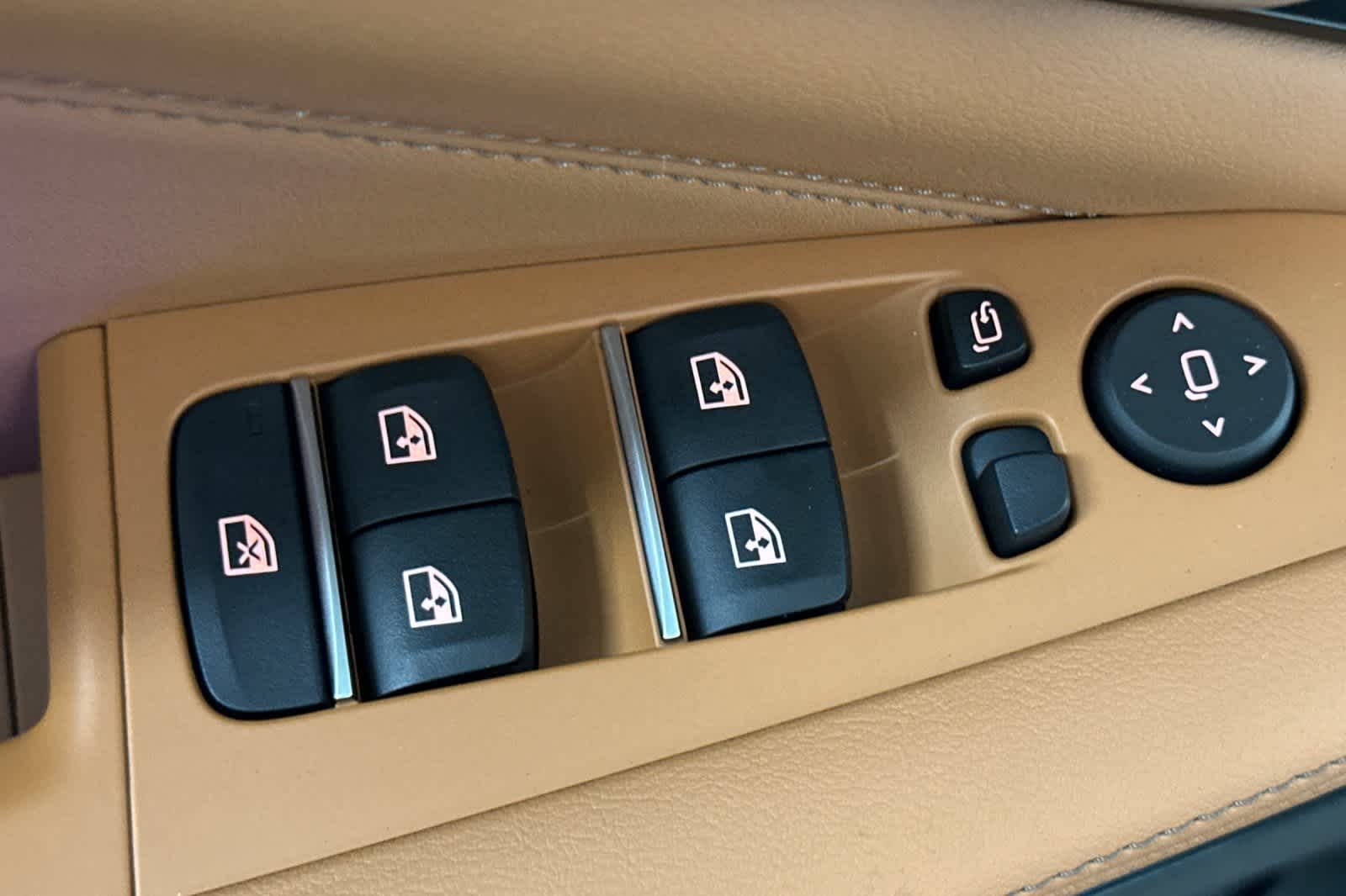 Thumbnail: 2026 BMW X5 - 13