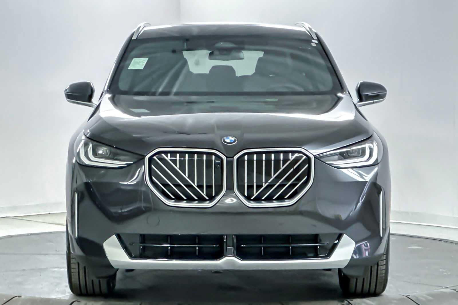 Thumbnail: 2025 BMW X3 - 10