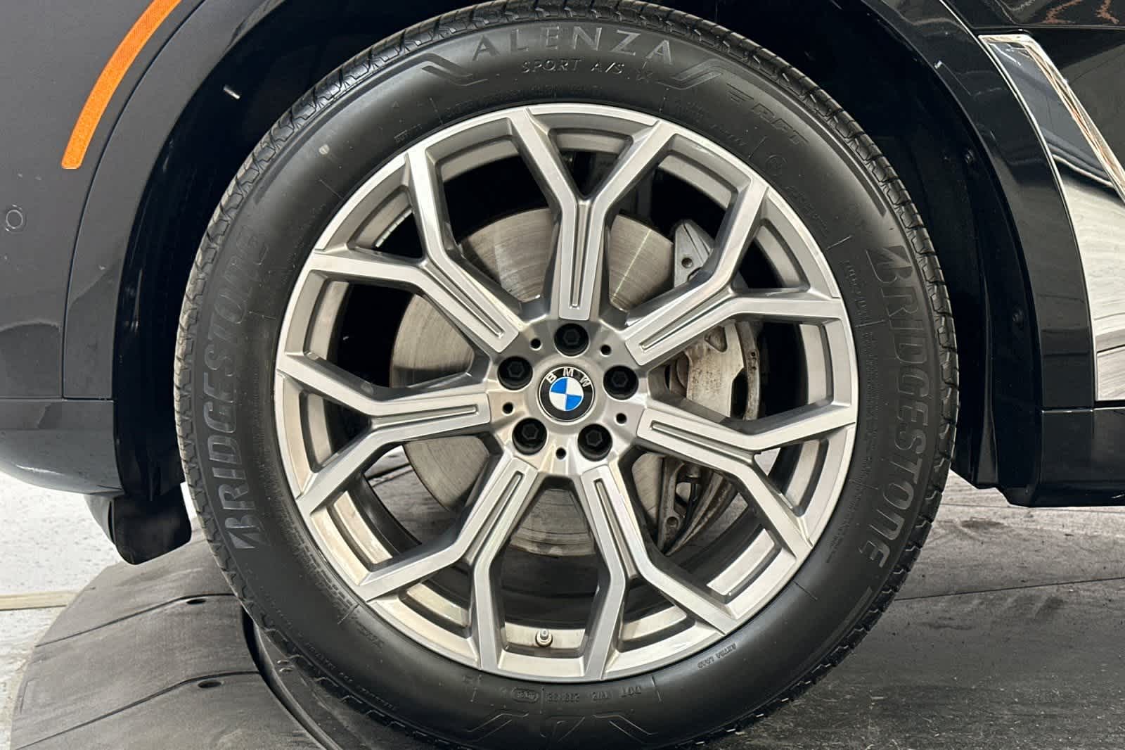 Thumbnail: 2023 BMW X7 - 27
