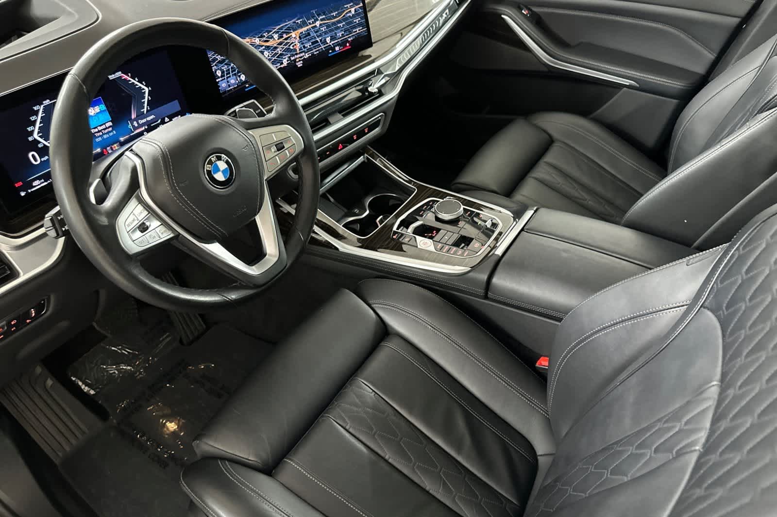 Thumbnail: 2023 BMW X7 - 11