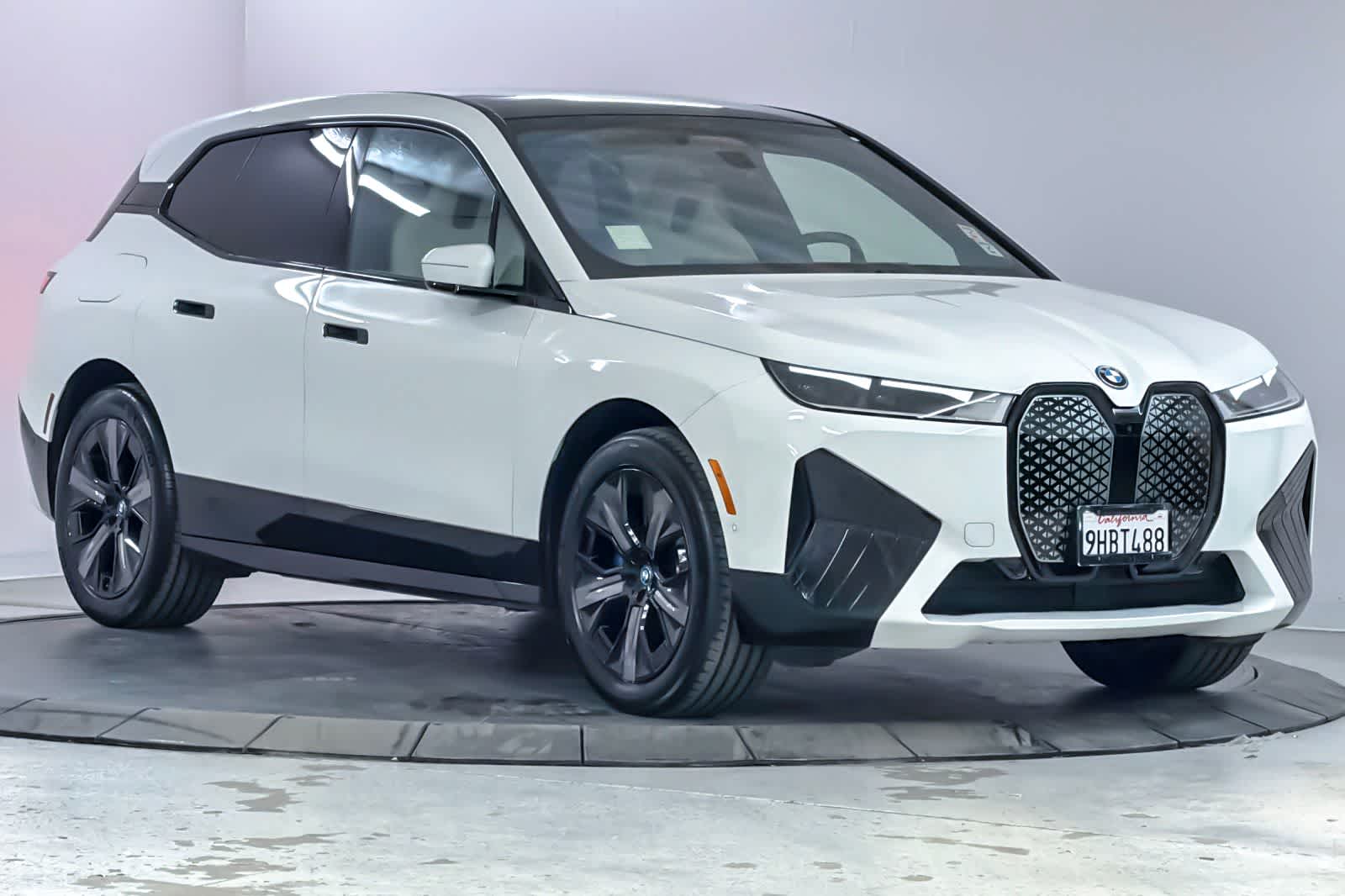 Thumbnail: 2024 BMW iX - 9