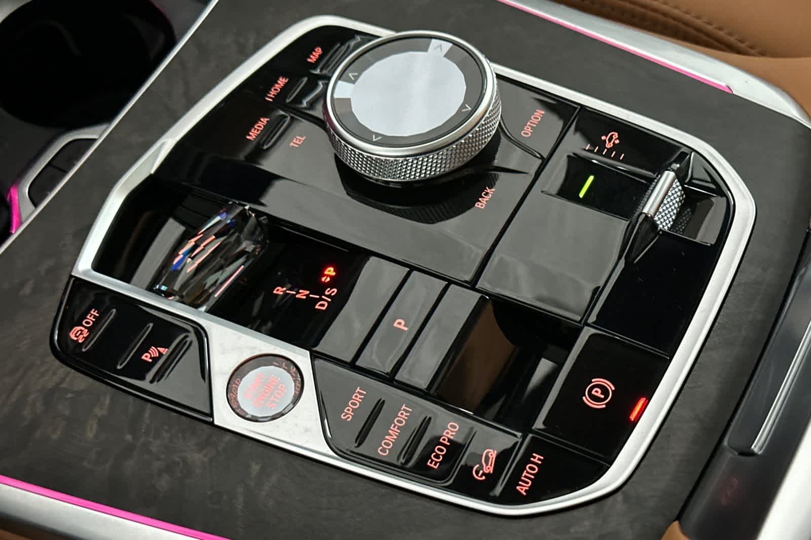 Thumbnail: 2026 BMW X7 - 22