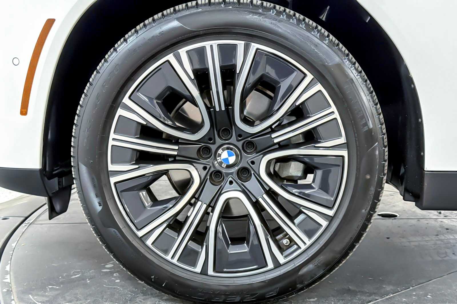 Thumbnail: 2025 BMW X3 - 26