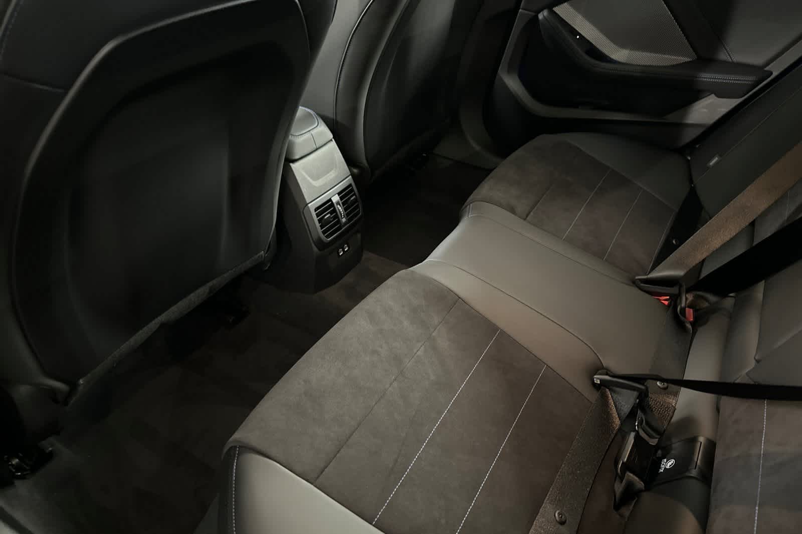 Thumbnail: 2026 BMW 2 Series - 4