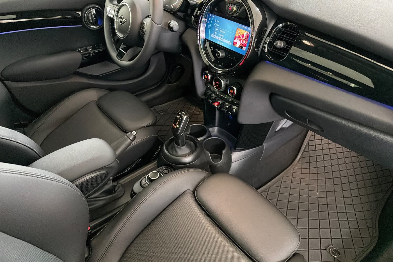 Thumbnail: 2023 MINI Cooper Hardtop - 16