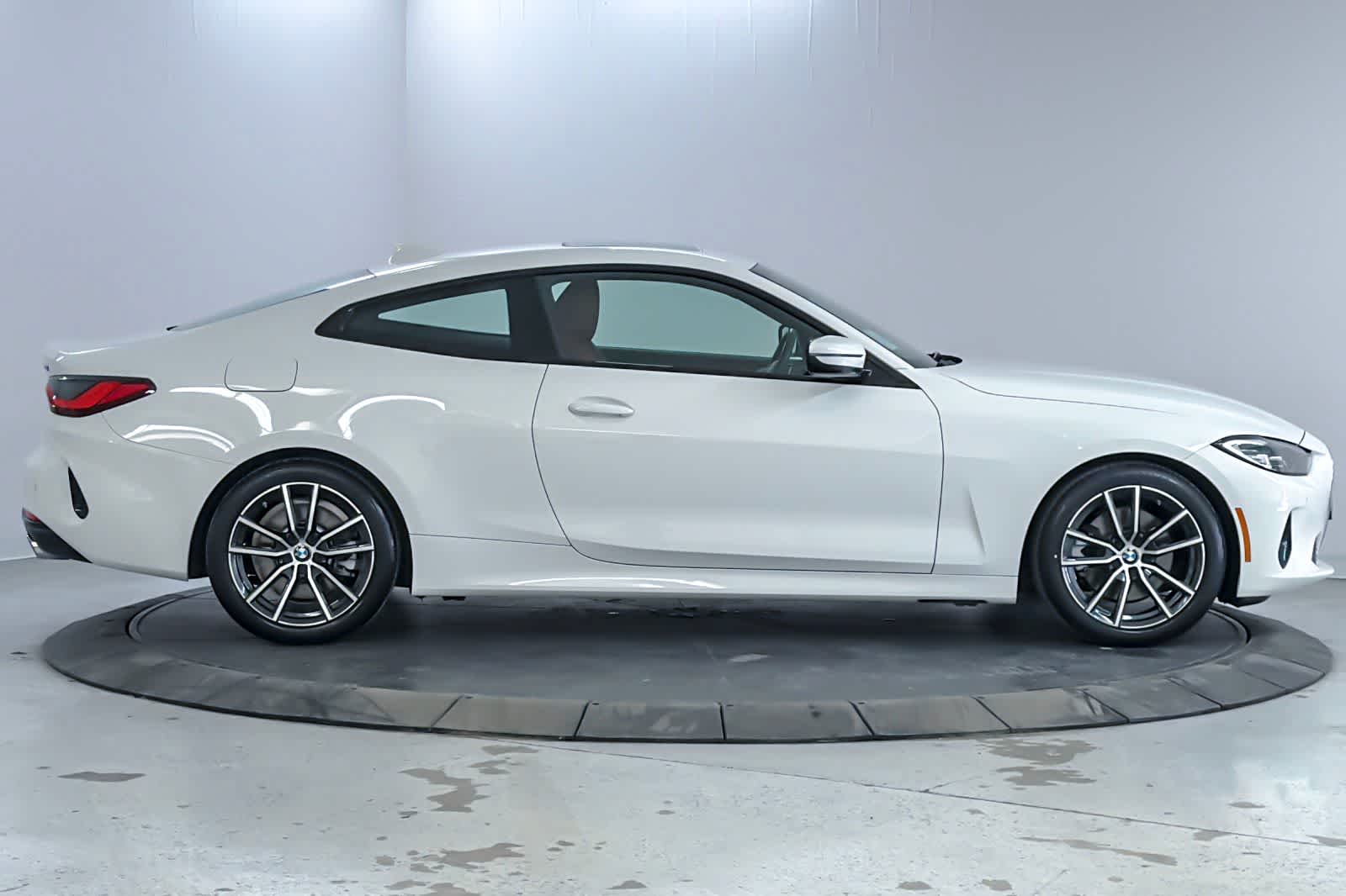 Thumbnail: 2023 BMW 4 Series - 8