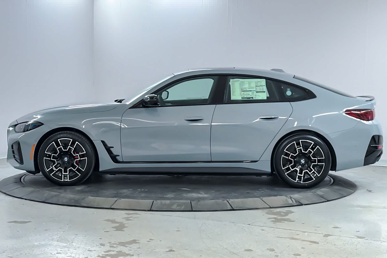Thumbnail: 2026 BMW i4 - 5