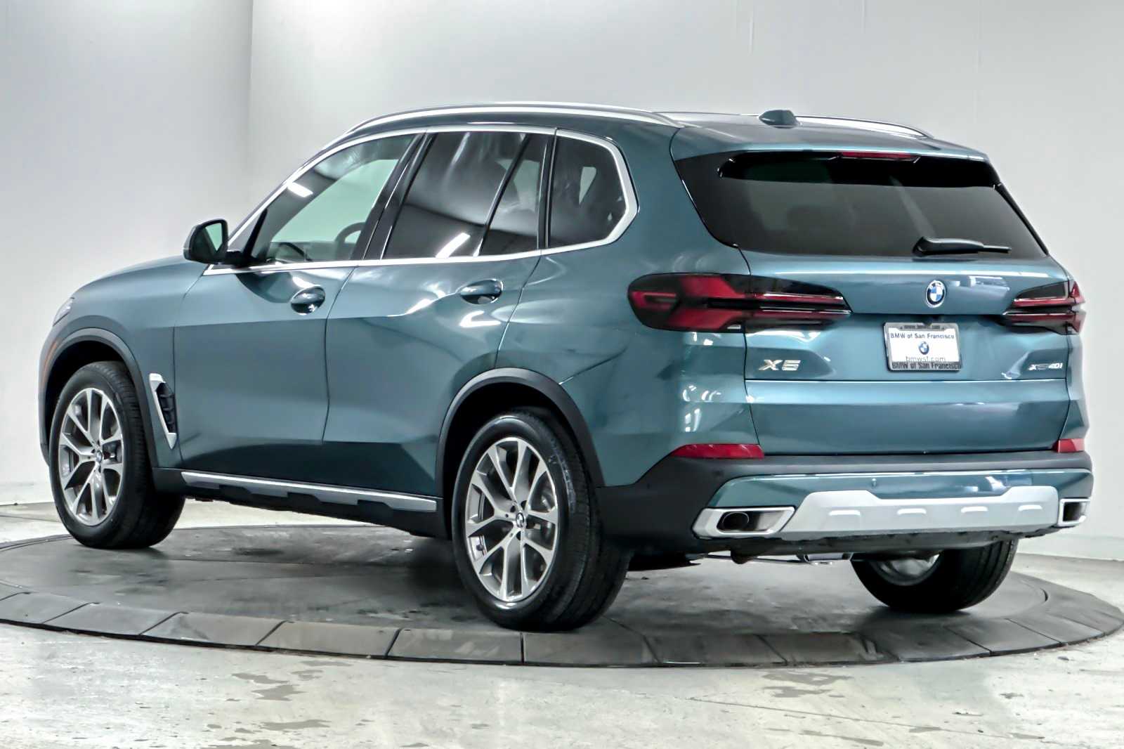 Thumbnail: 2026 BMW X5 - 6