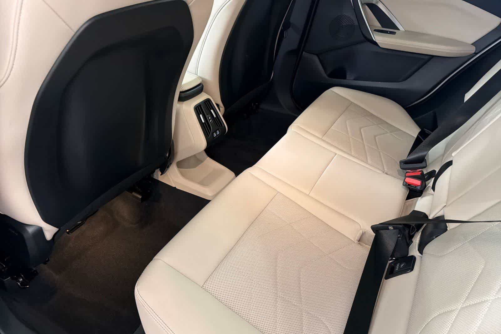 Thumbnail: 2025 BMW X2 - 4