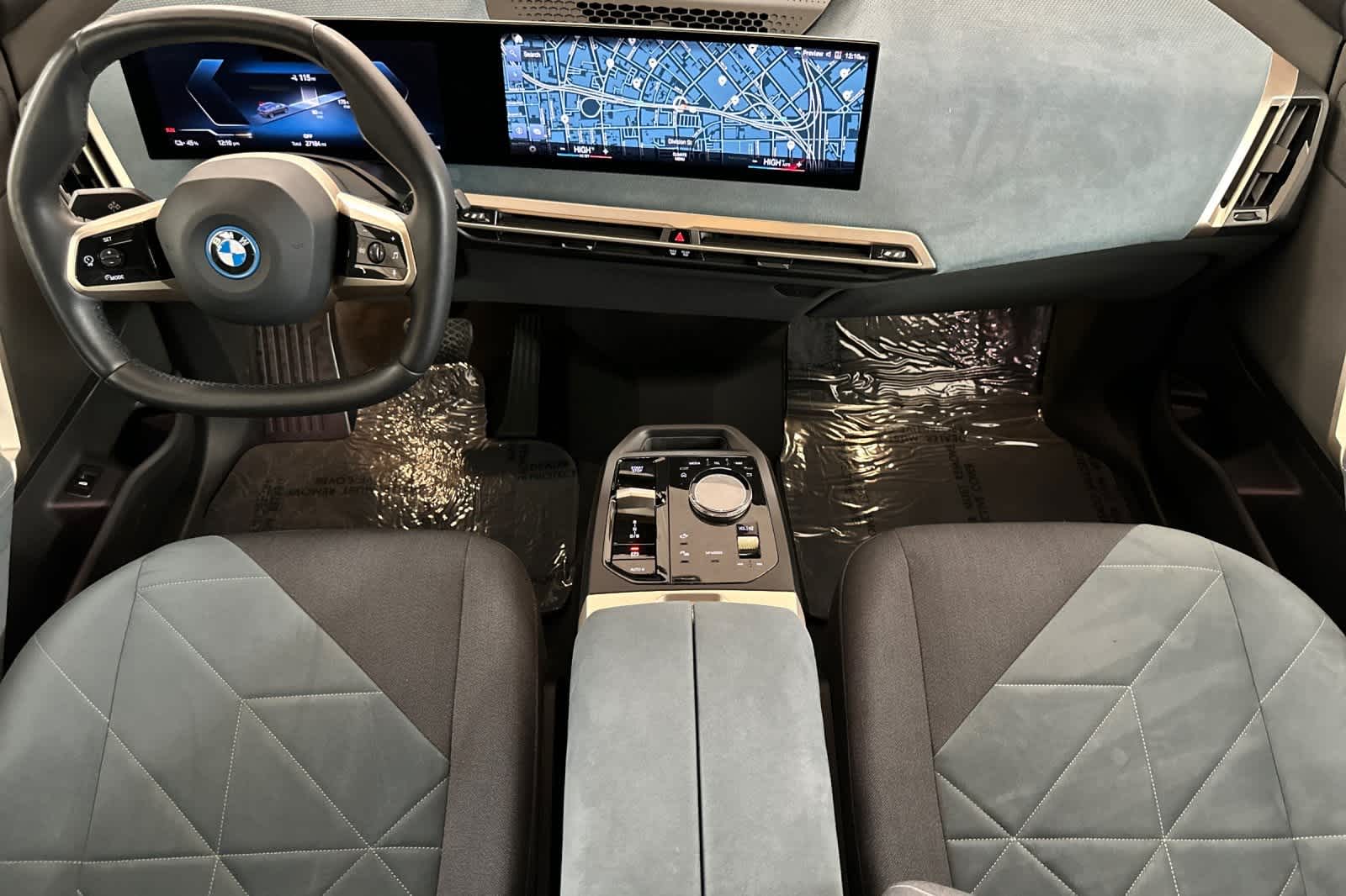 Thumbnail: 2023 BMW iX - 3