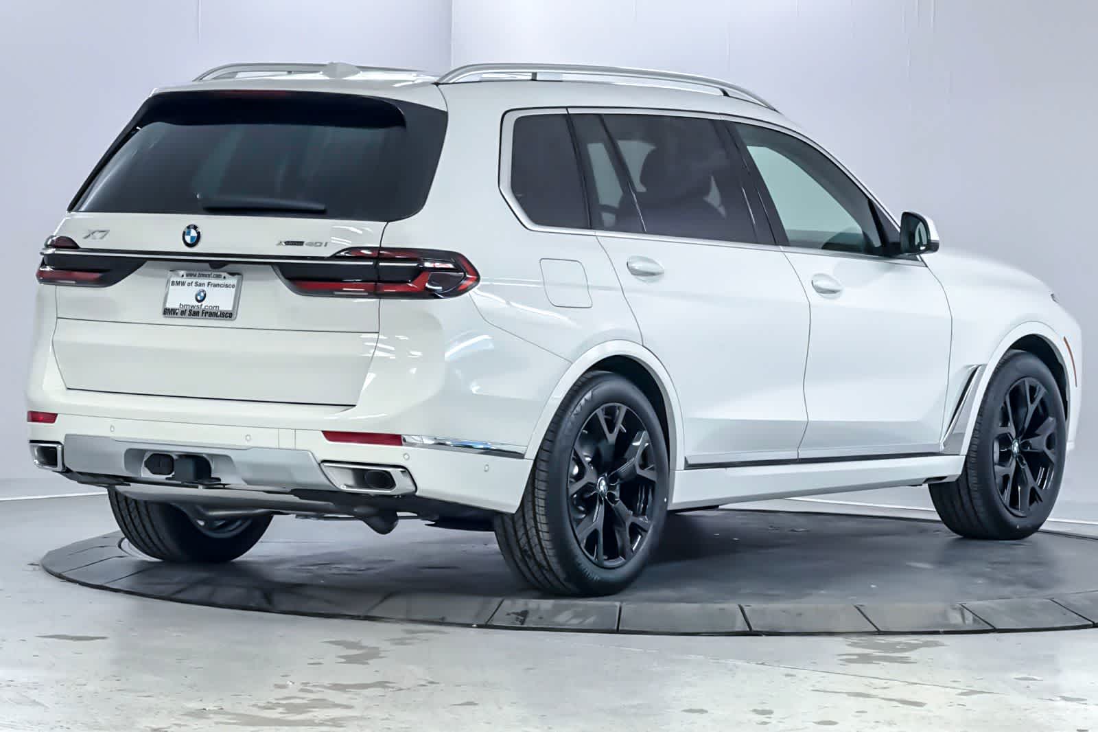 Thumbnail: 2027 BMW X7 - 2